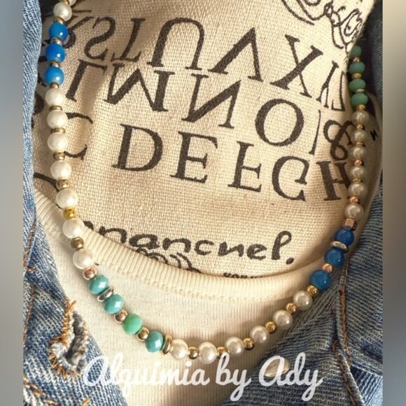 Pearls and blue gemstones Colorblock beaded short necklace - Picture 4 of 4